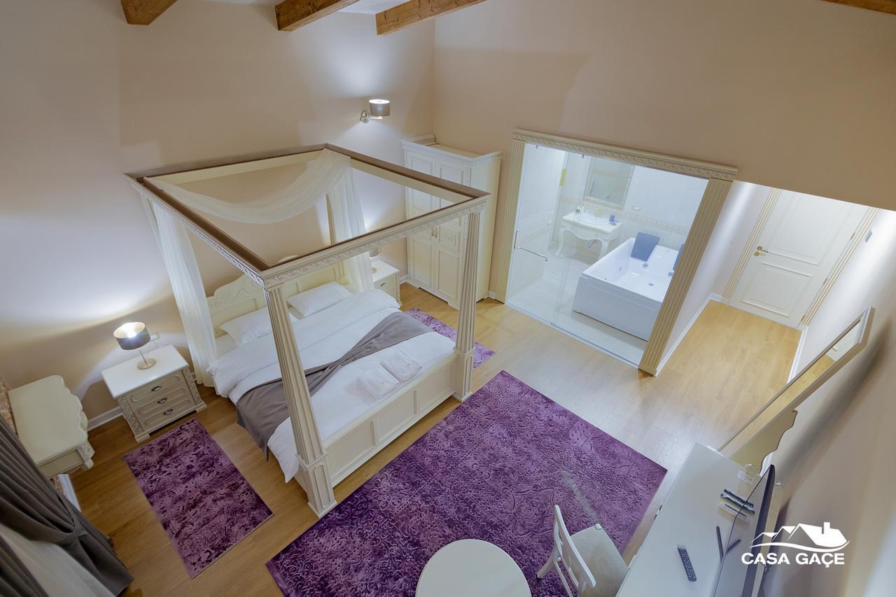 Casa Gace Hotel คอร์เชอ ภายนอก รูปภาพ