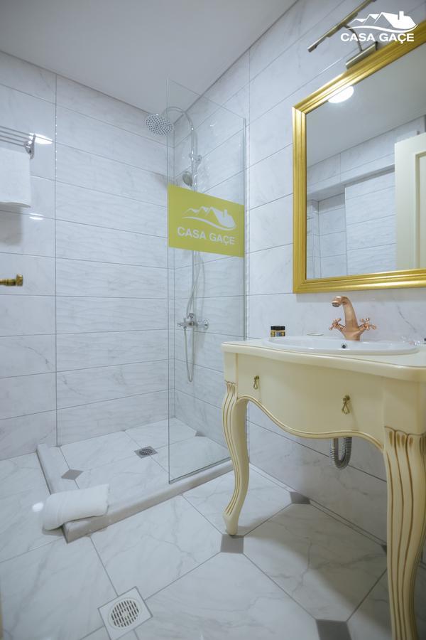 Casa Gace Hotel คอร์เชอ ภายนอก รูปภาพ